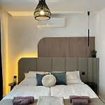 Apartment Naluri Ii *