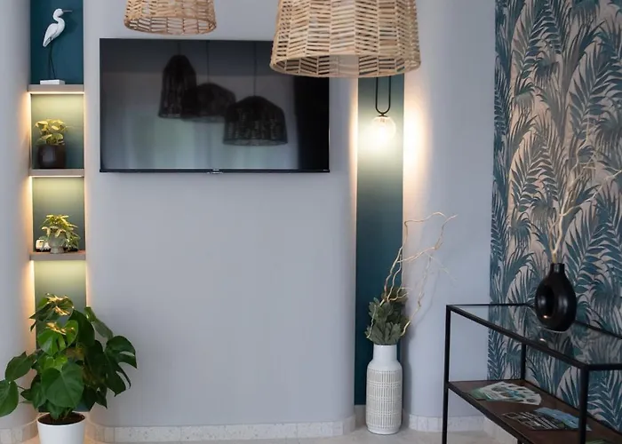 Naluri Ii Apartment